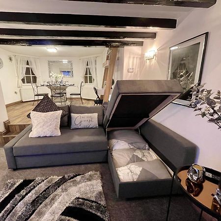 Tollgate House - Luxury Cozy Cottage - Huge Hot Tub - Alton Towers Чедл Экстерьер фото